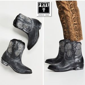 🆕 FRYE Billy Stud Short Distressed Cowboy Boots